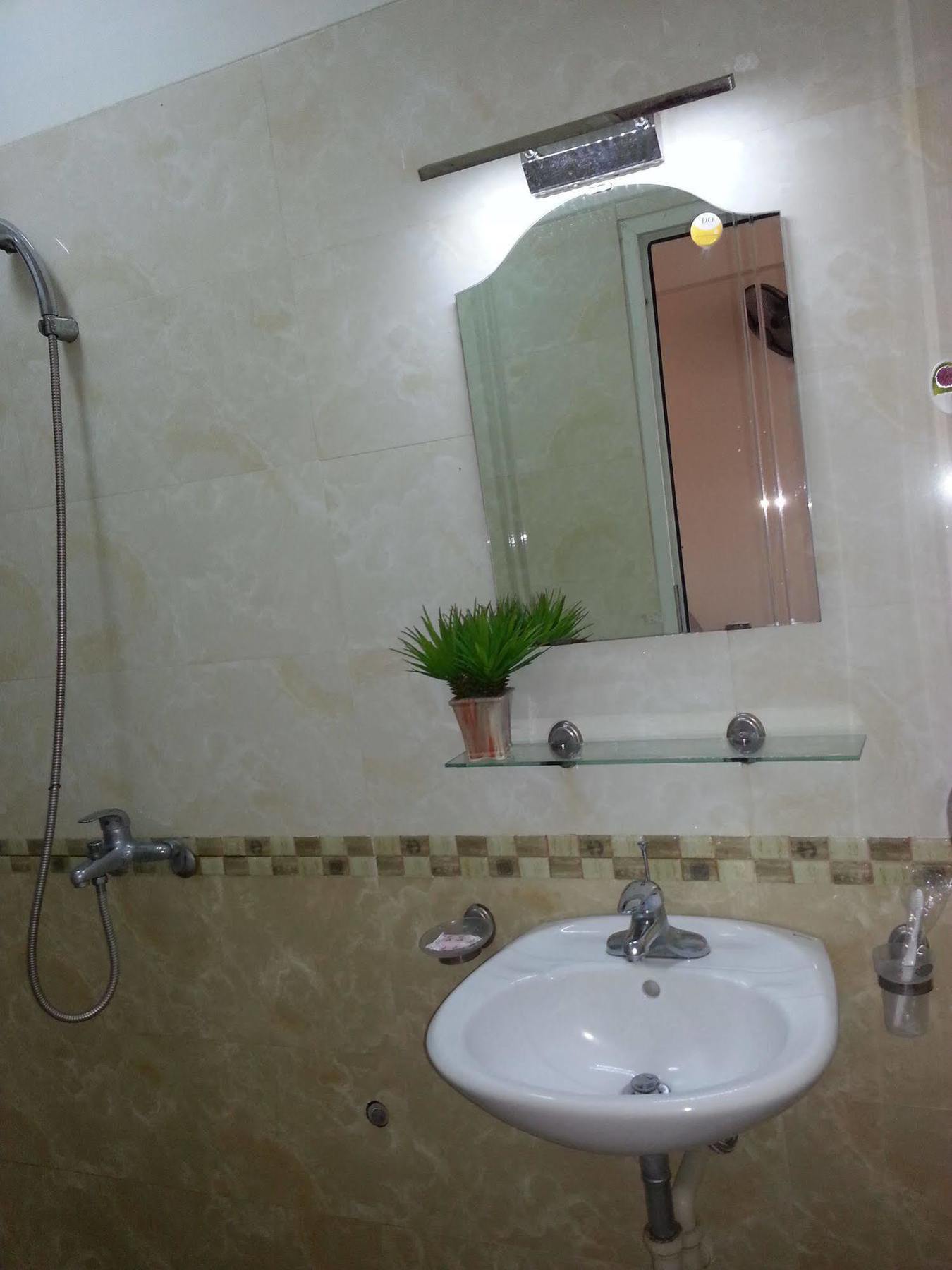 V-Studio Apartment 2 Ханой Екстериор снимка